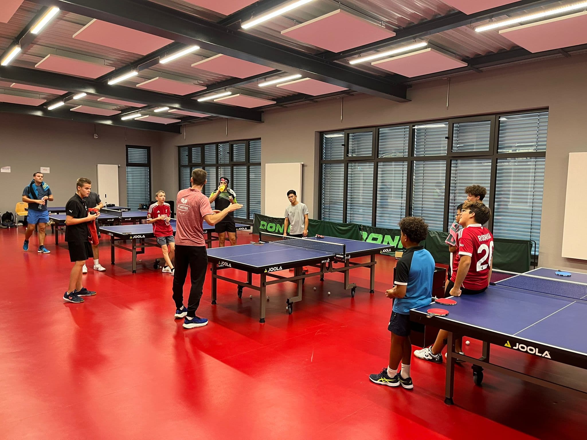 Fortress players training at the DT Recken hall in Mersch